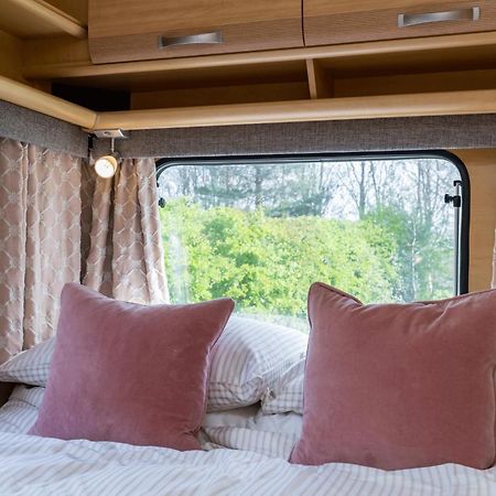 Cosy Caravan On Luxury Campsite Hulme End 외부 사진