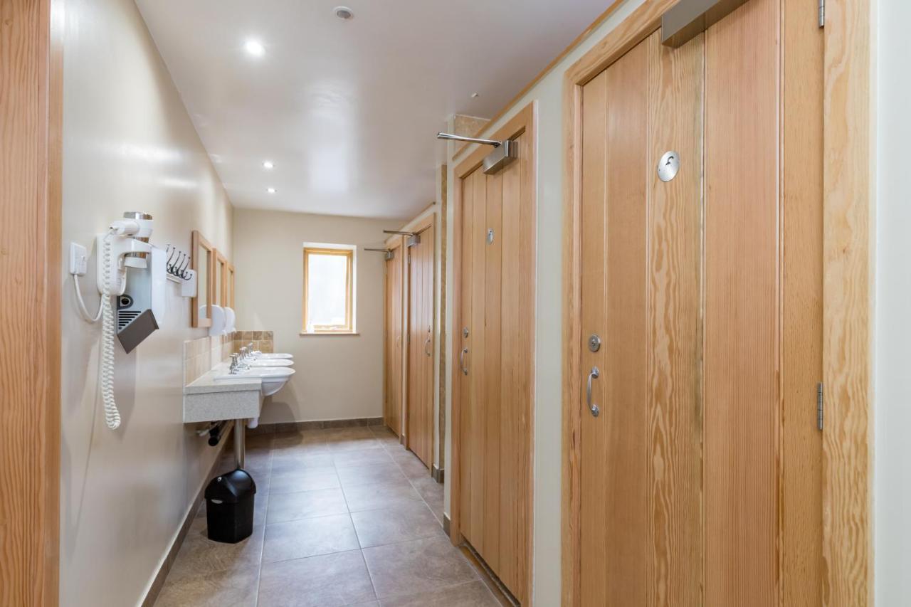 Cosy Caravan On Luxury Campsite Hulme End 외부 사진
