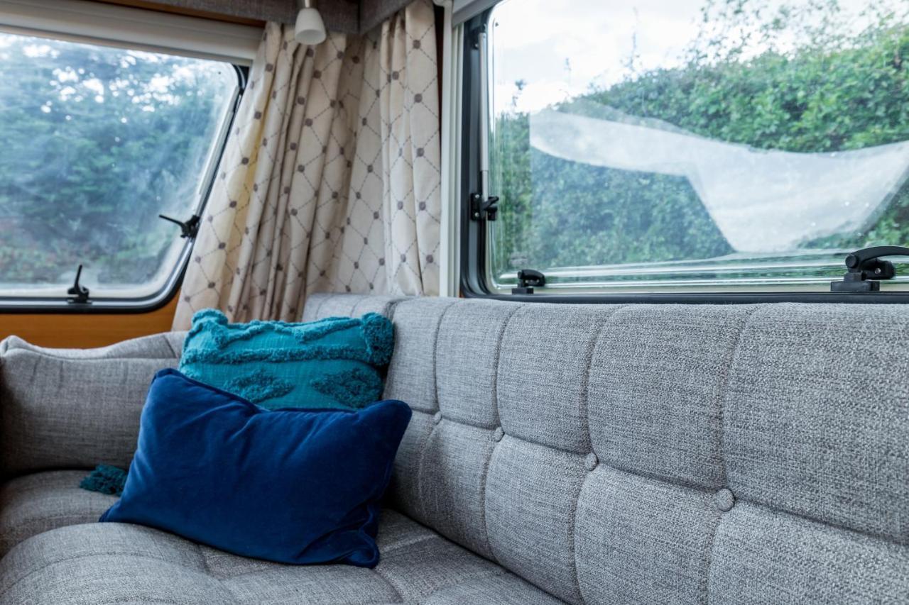 Cosy Caravan On Luxury Campsite Hulme End 외부 사진